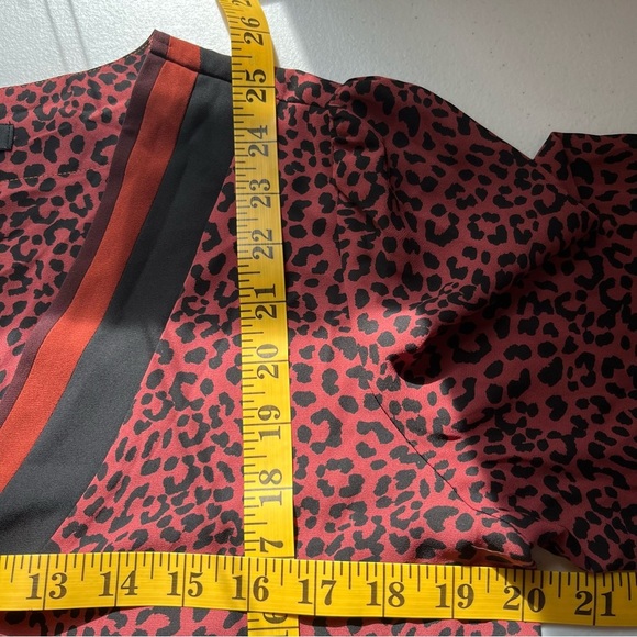 Express Top Blouse Burgundy and Black Tiger Graphic Blouse Relaxed Fit - Picture 5 of 5